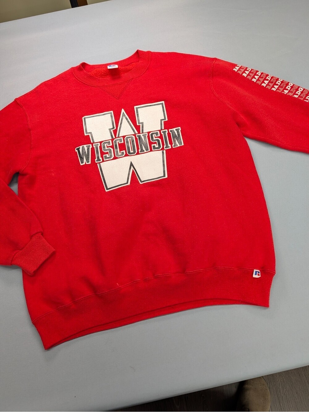 Wisconsin Badgers Russell Athletic Vintage Sweatshirt L